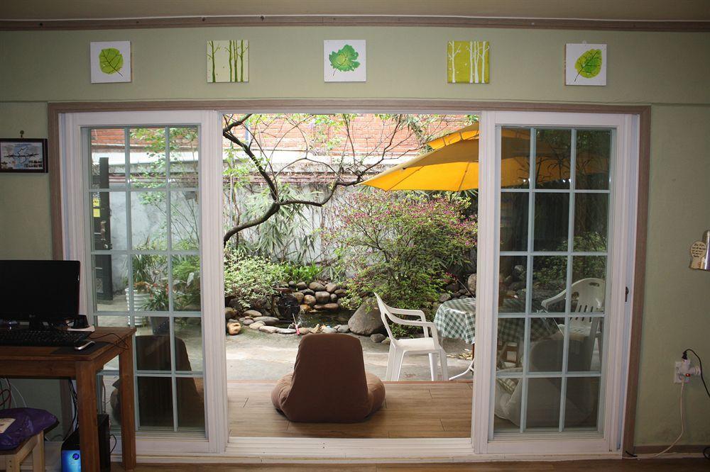 Lee & No Guesthouse Hongdae Seoul Eksteriør billede